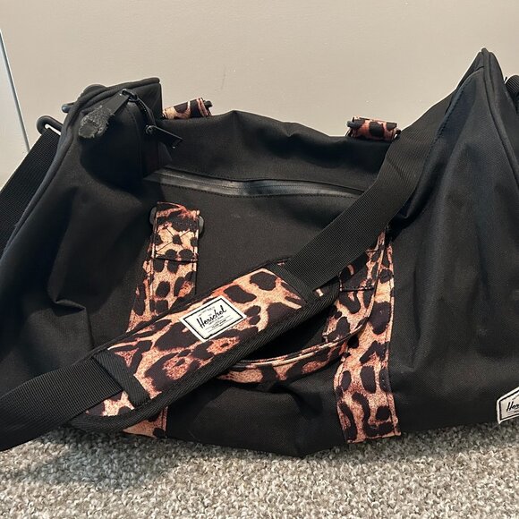 Herschel Cheetah Duffle Bag - Picture 1 of 2